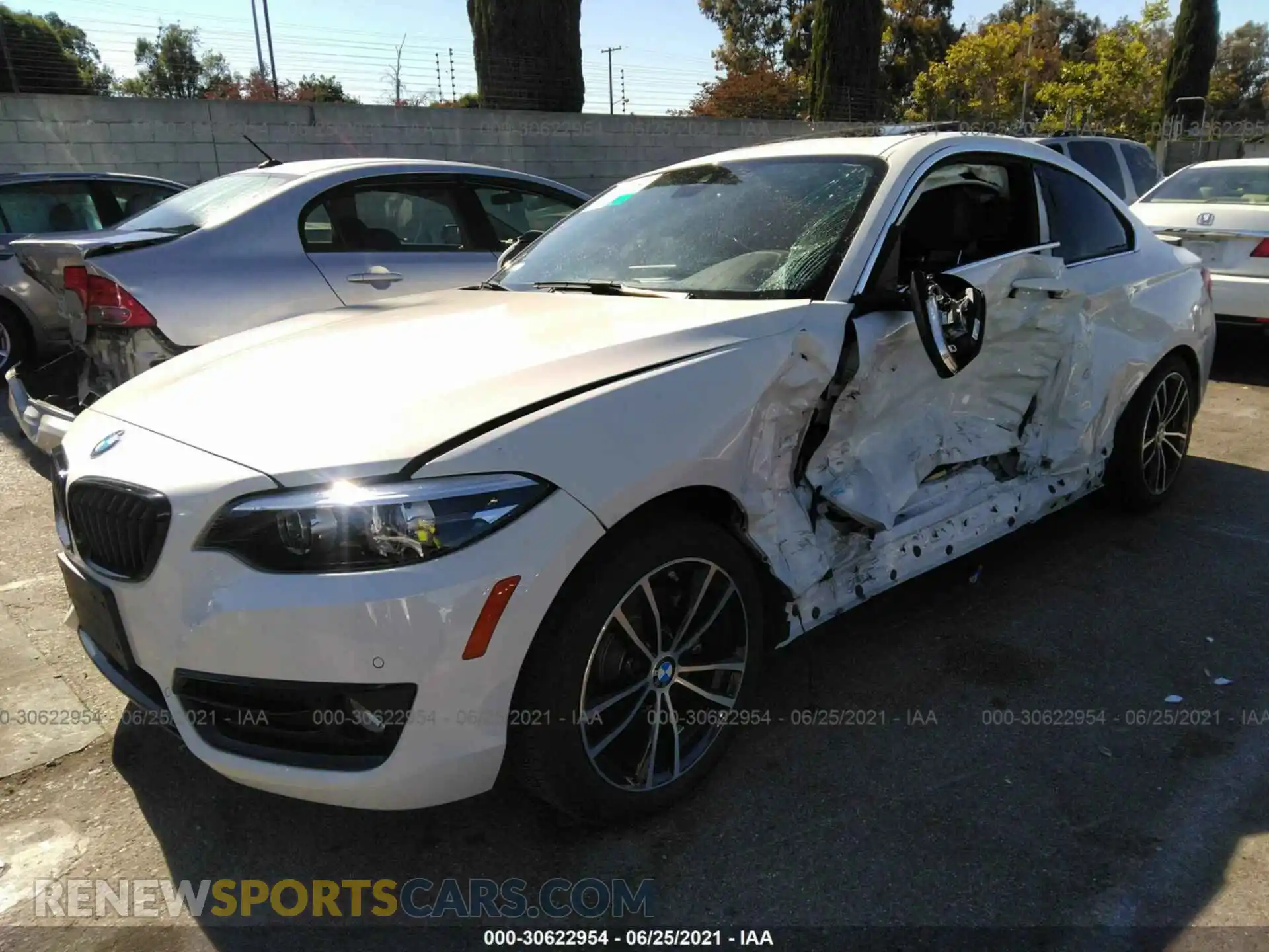 2 Photograph of a damaged car WBA2J1C06L7E58998 BMW 2 SERIES 2020