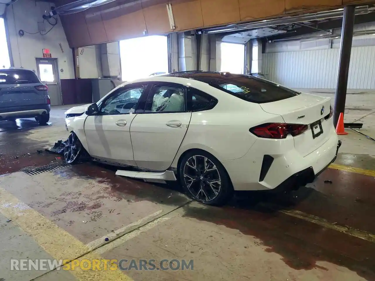2 Photograph of a damaged car WBA23GG07S7T57004 BMW 2 SERIES 2025