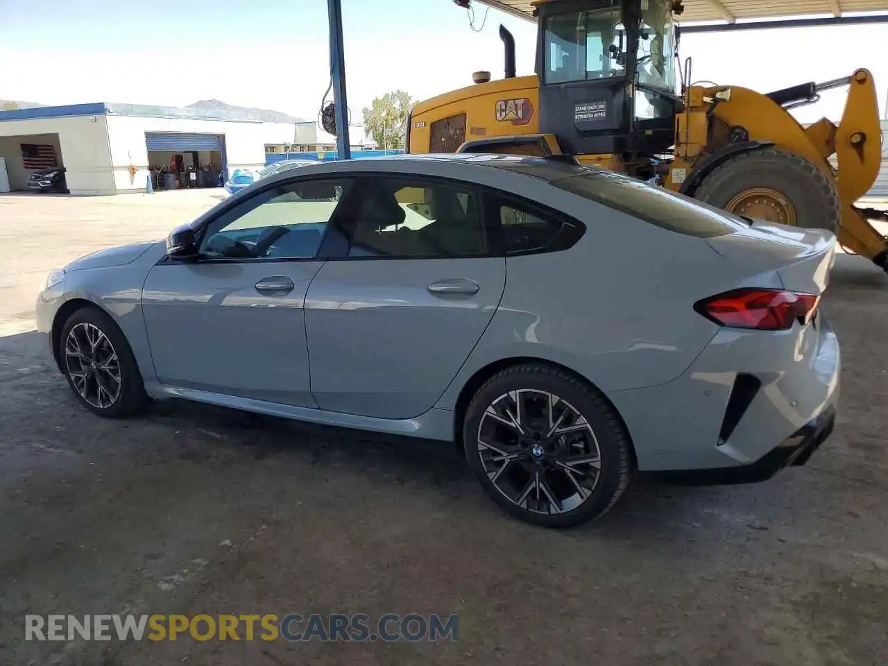 2 Фотография поврежденного автомобиля WBA83GG09T7V04371 BMW 2 SERIES 2026