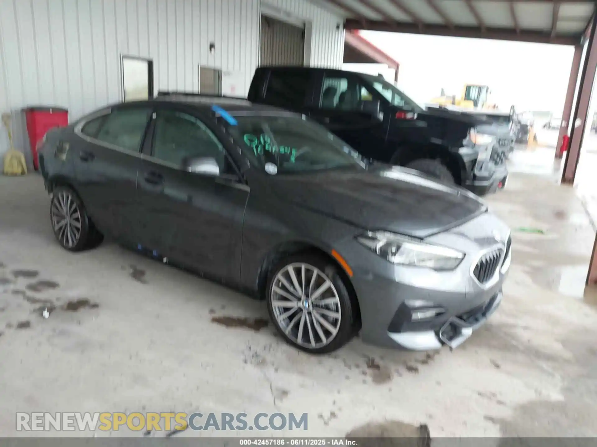 1 Фотография поврежденного автомобиля WBA53AK06M7J27782 BMW 228I GRAN COUPE 2021
