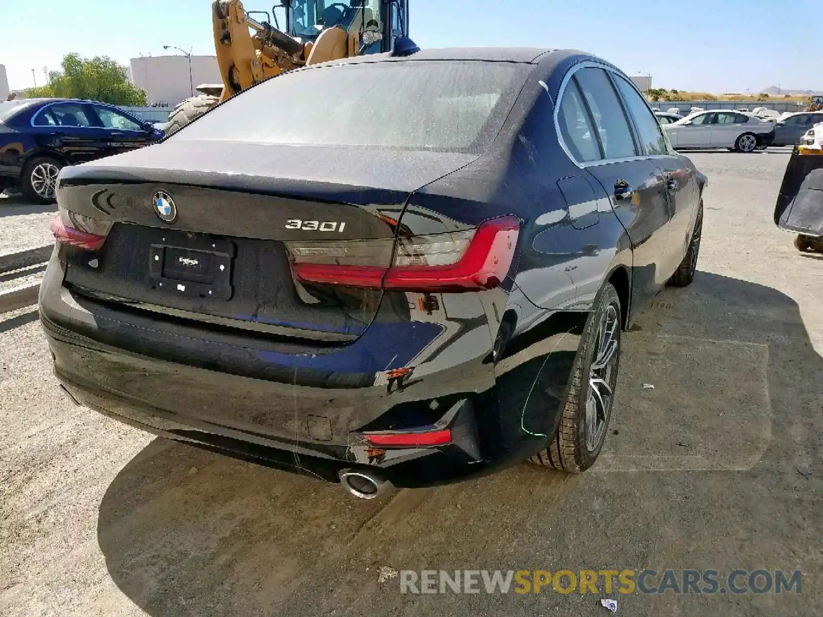 4 Photograph of a damaged car WBA5R1C51KAJ98719 BMW 3 SERIES 2019