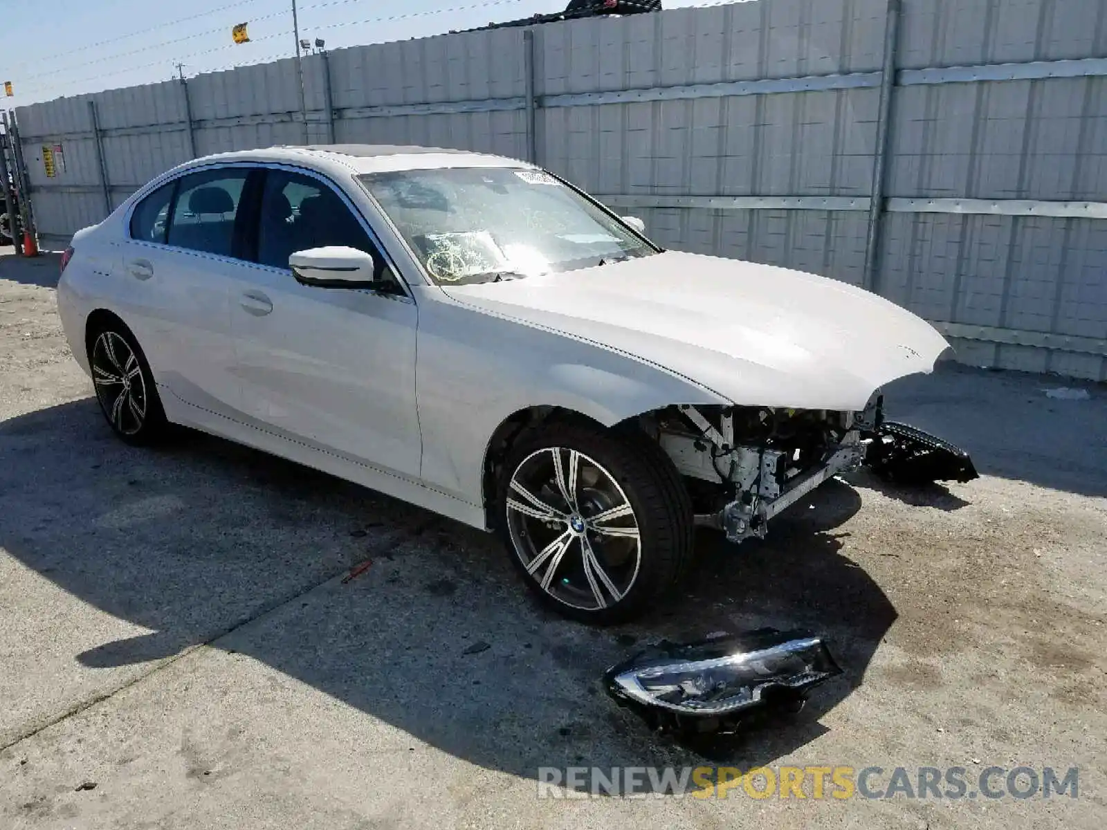 1 Photograph of a damaged car WBA5R1C53KAK09154 BMW 3 SERIES 2019
