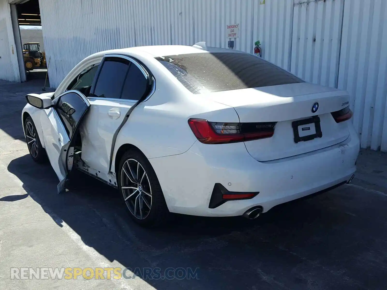 3 Photograph of a damaged car WBA5R1C58KAJ99026 BMW 3 SERIES 2019