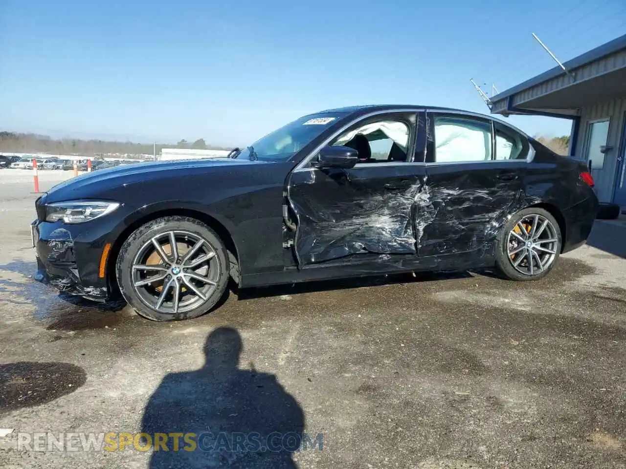 1 Photograph of a damaged car WBA5R1C5XKAJ98427 BMW 3 SERIES 2019