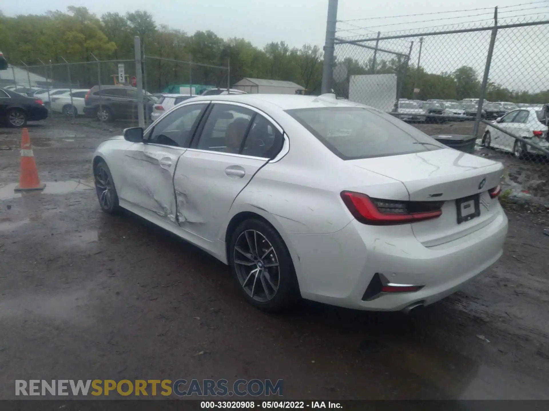 3 Photograph of a damaged car WBA5R7C50KAJ83485 BMW 3 SERIES 2019