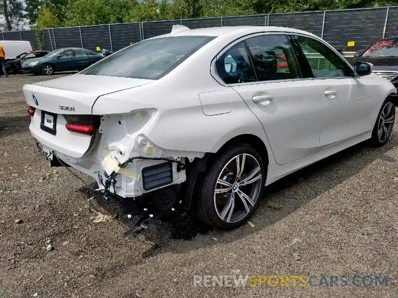 4 Photograph of a damaged car WBA5R7C52KAJ82550 BMW 3 SERIES 2019