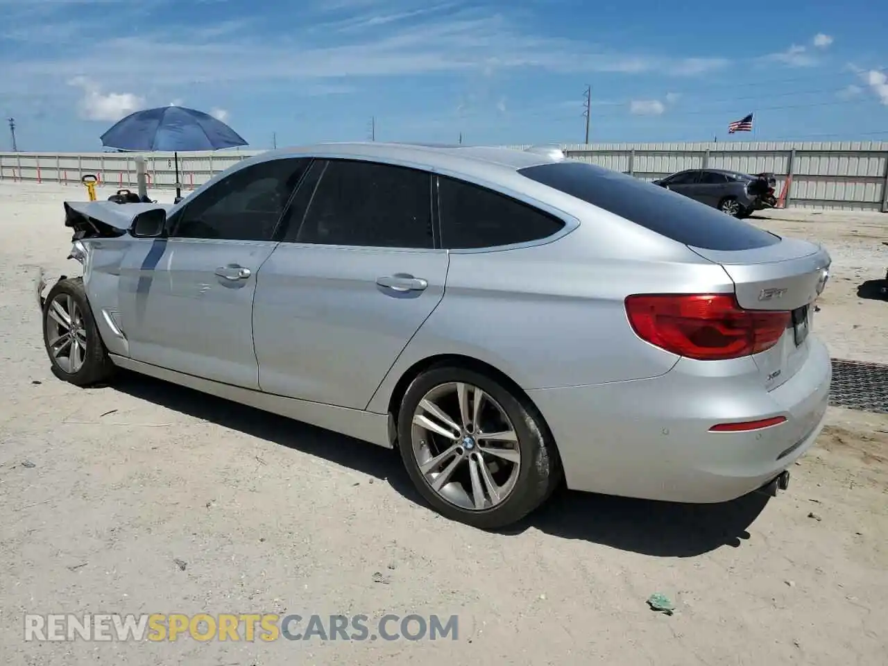 2 Photograph of a damaged car WBA8Z9C54KB220699 BMW 3 SERIES 2019