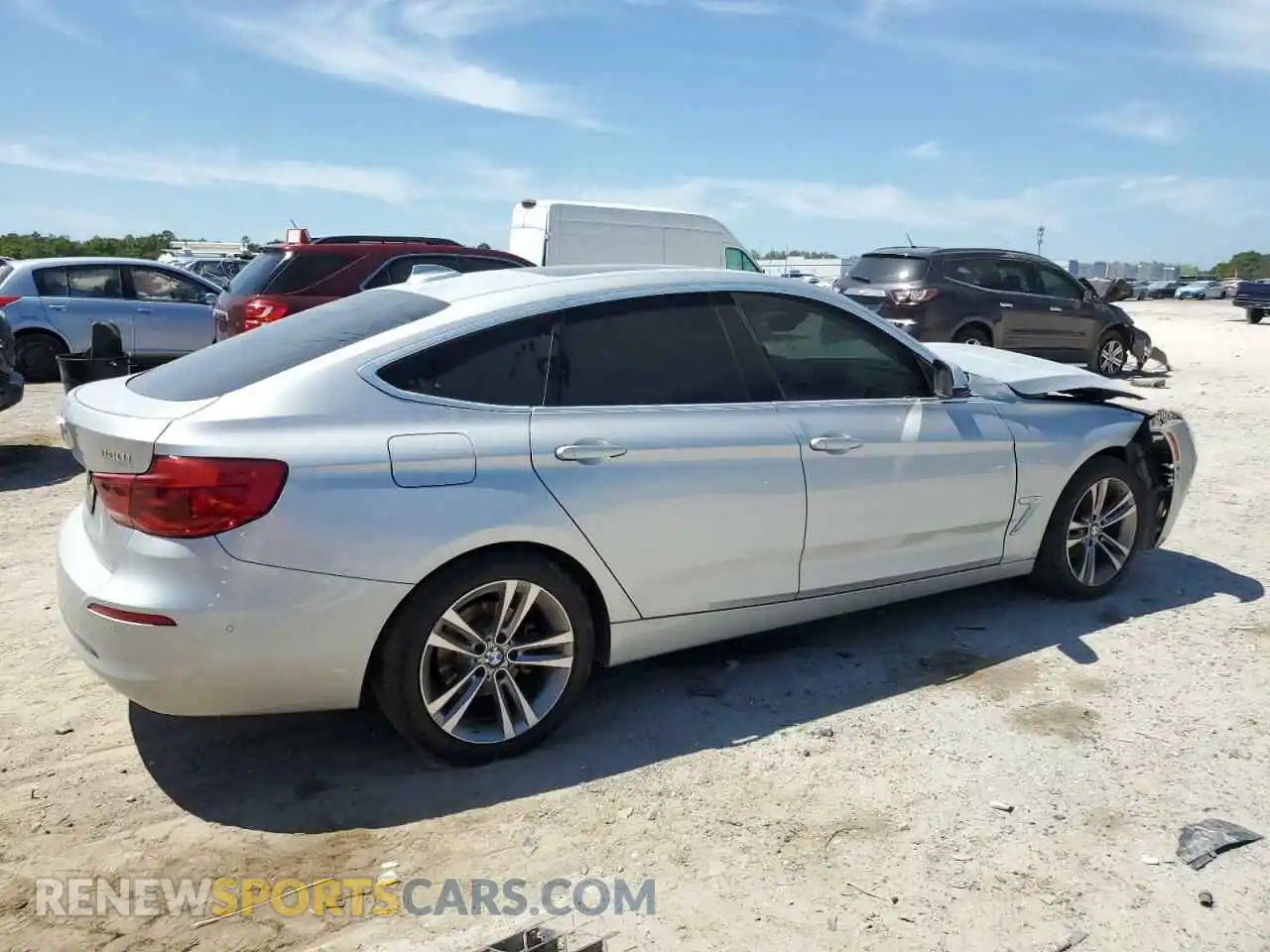 3 Photograph of a damaged car WBA8Z9C54KB220699 BMW 3 SERIES 2019