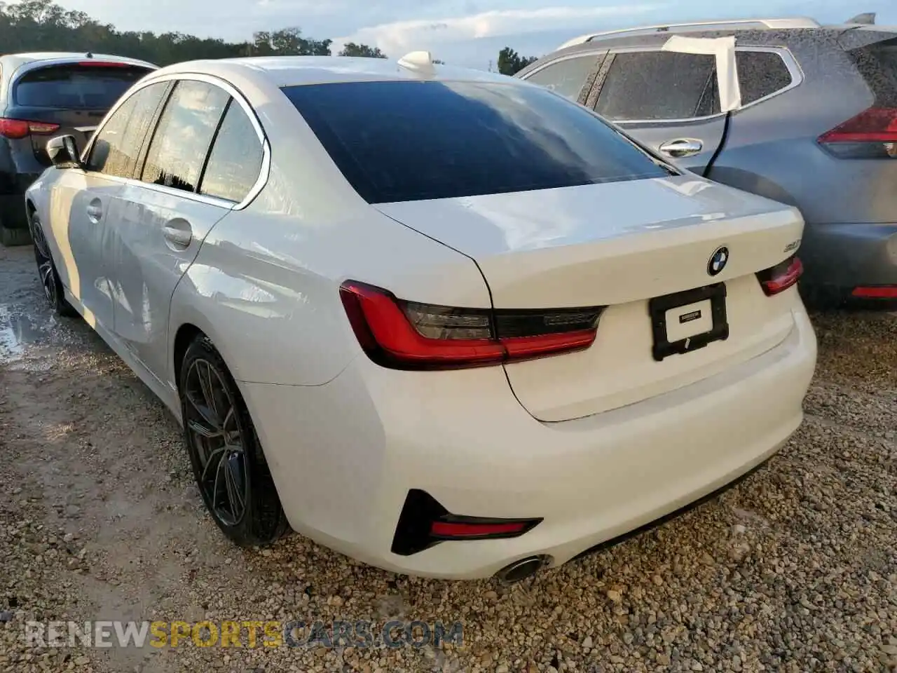 3 Photograph of a damaged car WBA5R1C00LFH94335 BMW 3 SERIES 2020
