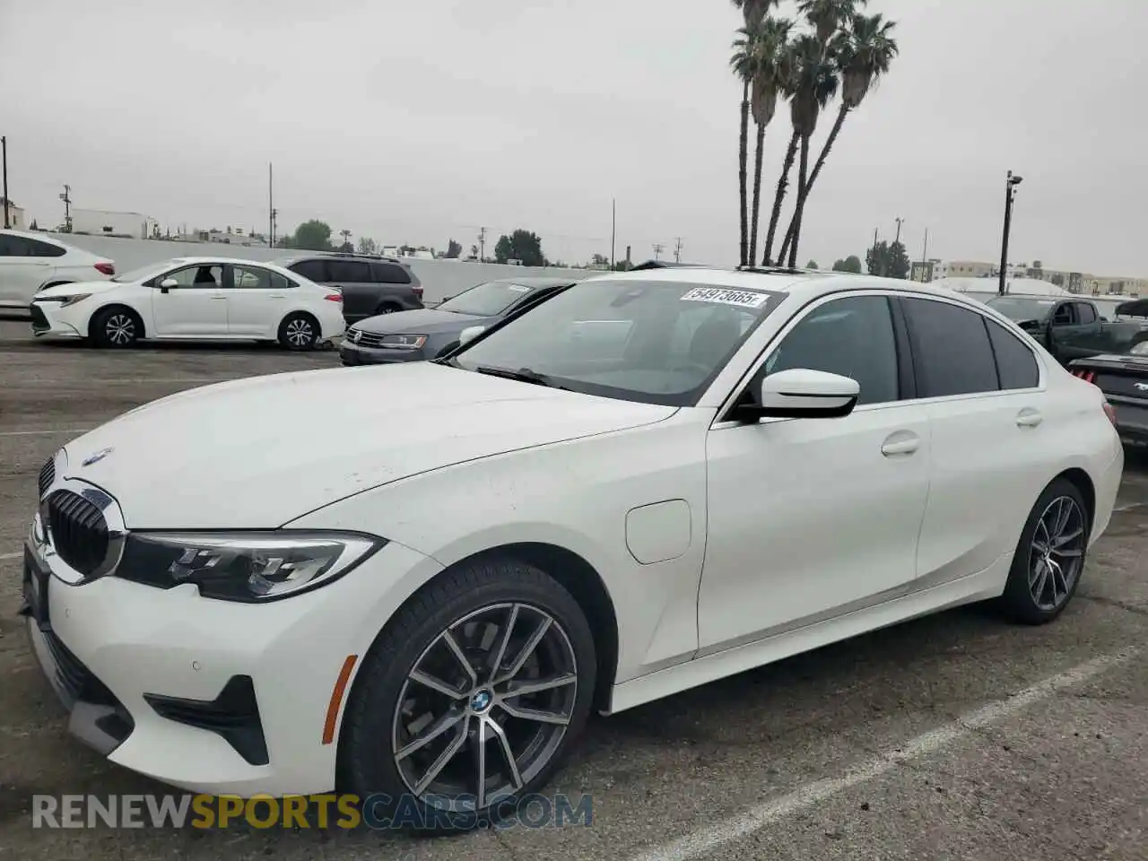 1 Photograph of a damaged car 3MW5P7J02M8B86870 BMW 3 SERIES 2021