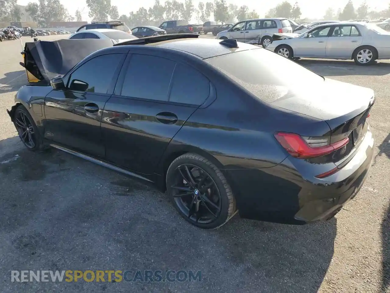 2 Photograph of a damaged car 3MW5P7J03M8C03997 BMW 3 SERIES 2021