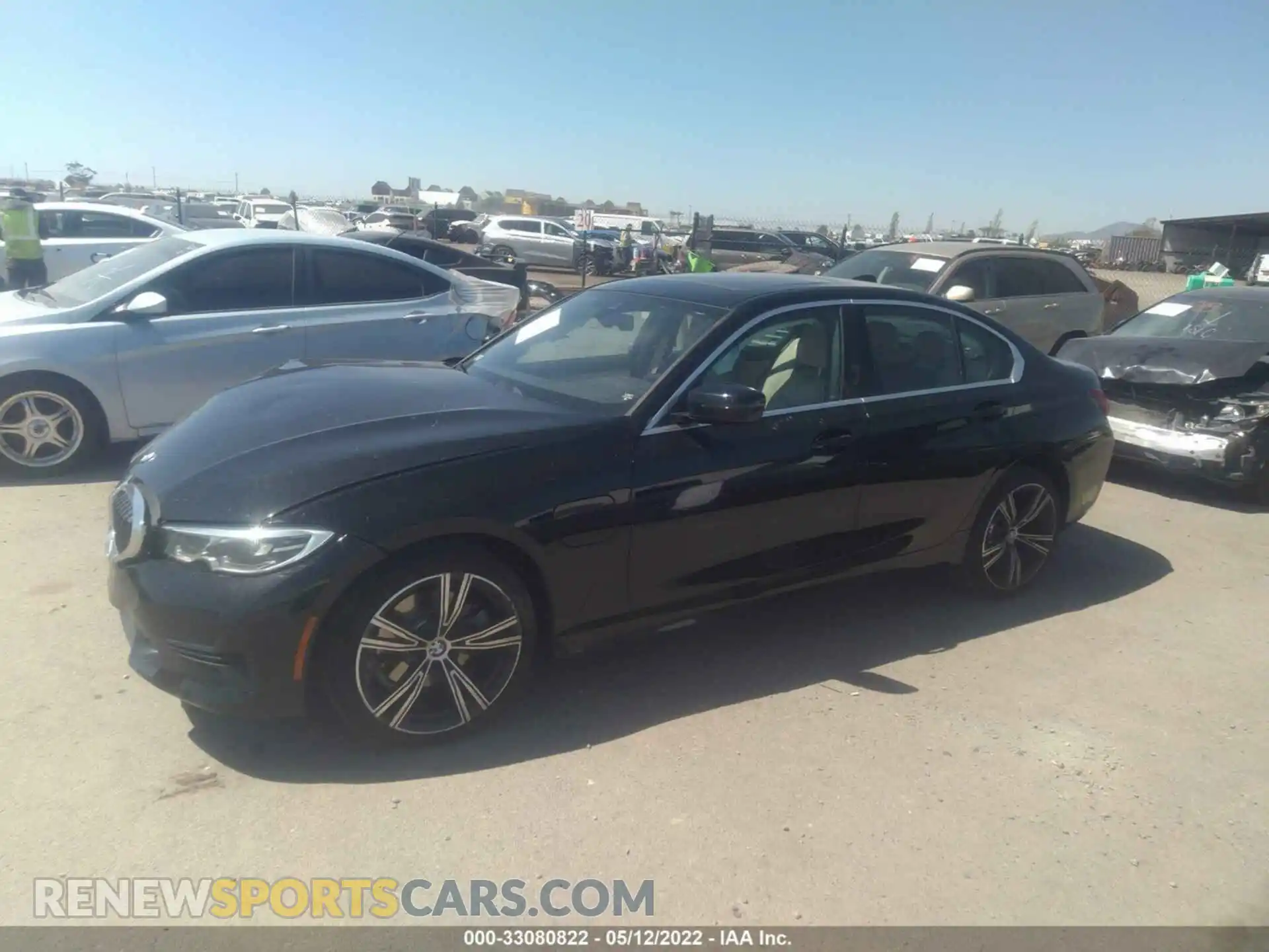 2 Photograph of a damaged car 3MW5P7J06M8B70722 BMW 3 SERIES 2021