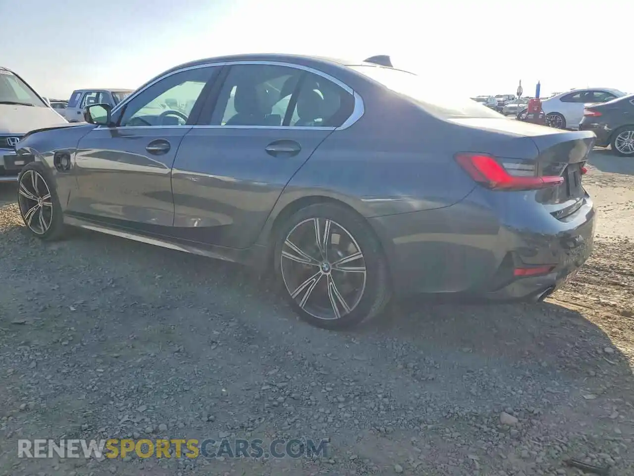 2 Photograph of a damaged car 3MW5P7J09M8B62615 BMW 3 SERIES 2021