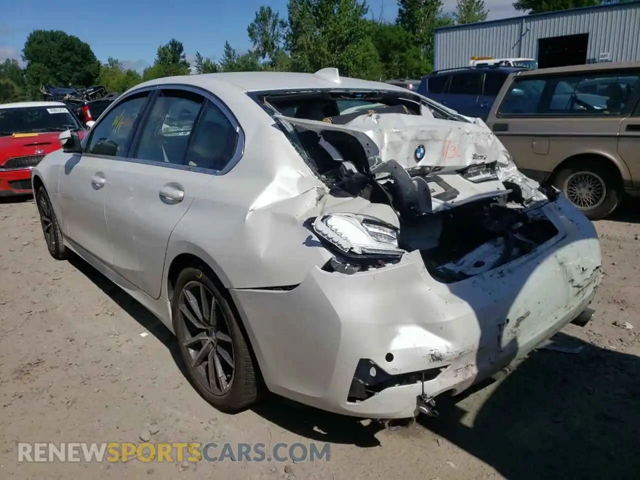 3 Photograph of a damaged car 3MW5R1J00M8C07108 BMW 3 SERIES 2021