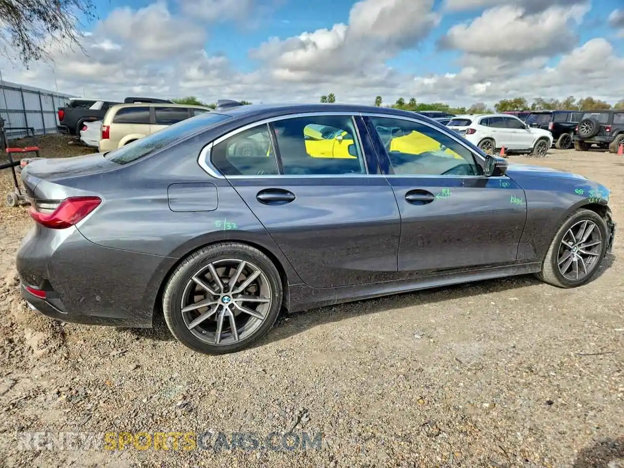 3 Photograph of a damaged car 3MW5R1J02M8B47509 BMW 3 SERIES 2021