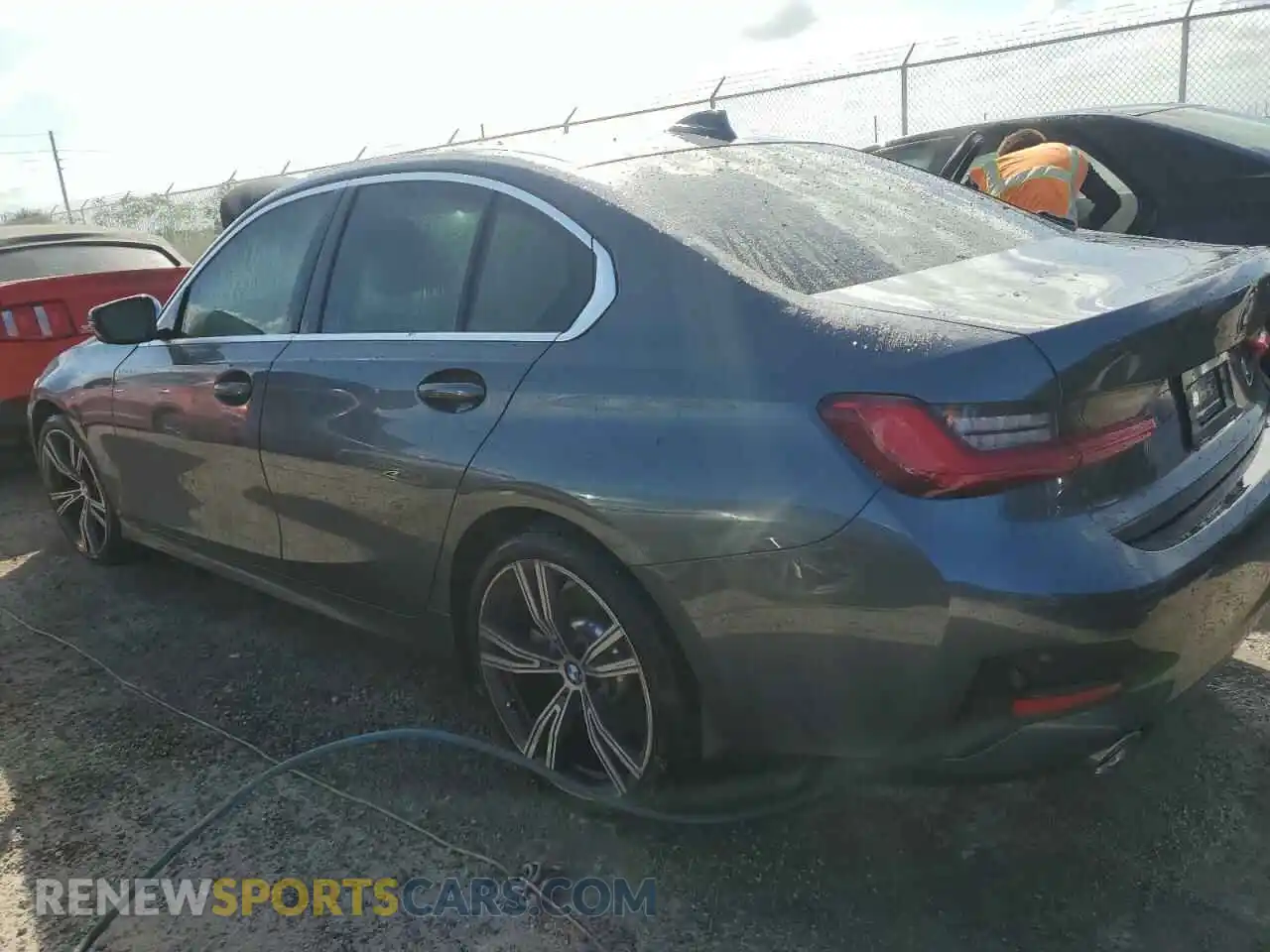 2 Photograph of a damaged car 3MW5R1J02M8B62219 BMW 3 SERIES 2021