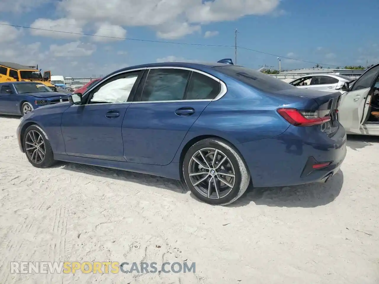 2 Photograph of a damaged car 3MW5R1J02M8B66075 BMW 3 SERIES 2021