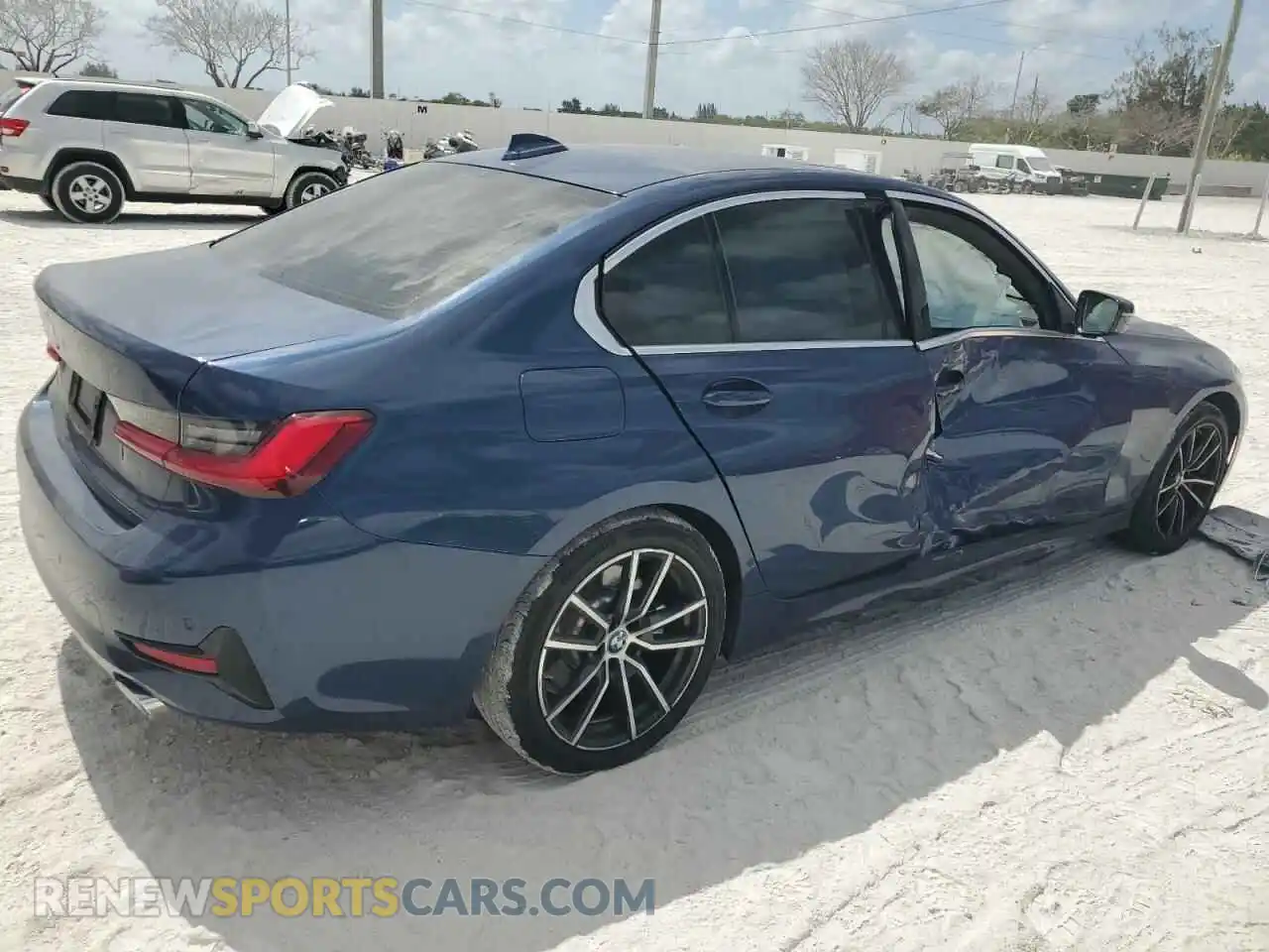 3 Photograph of a damaged car 3MW5R1J02M8B66075 BMW 3 SERIES 2021