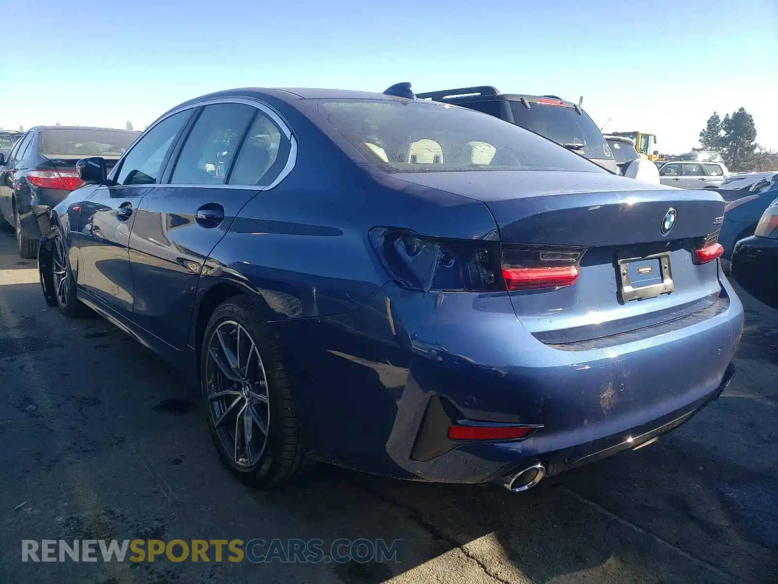 3 Photograph of a damaged car 3MW5R1J02M8B66836 BMW 3 SERIES 2021