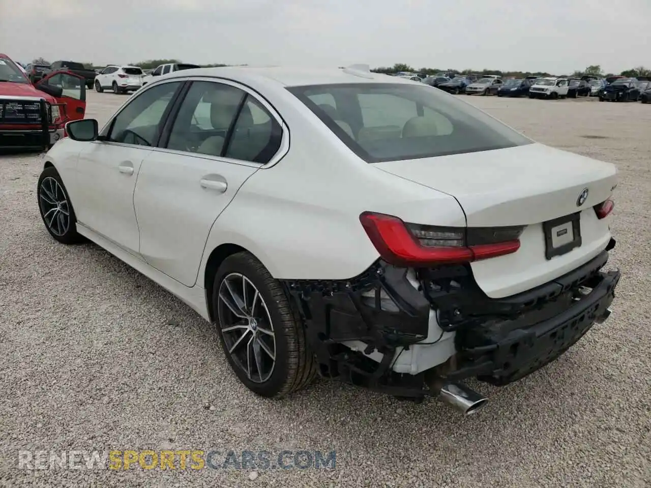 3 Photograph of a damaged car 3MW5R1J03M8C08091 BMW 3 SERIES 2021