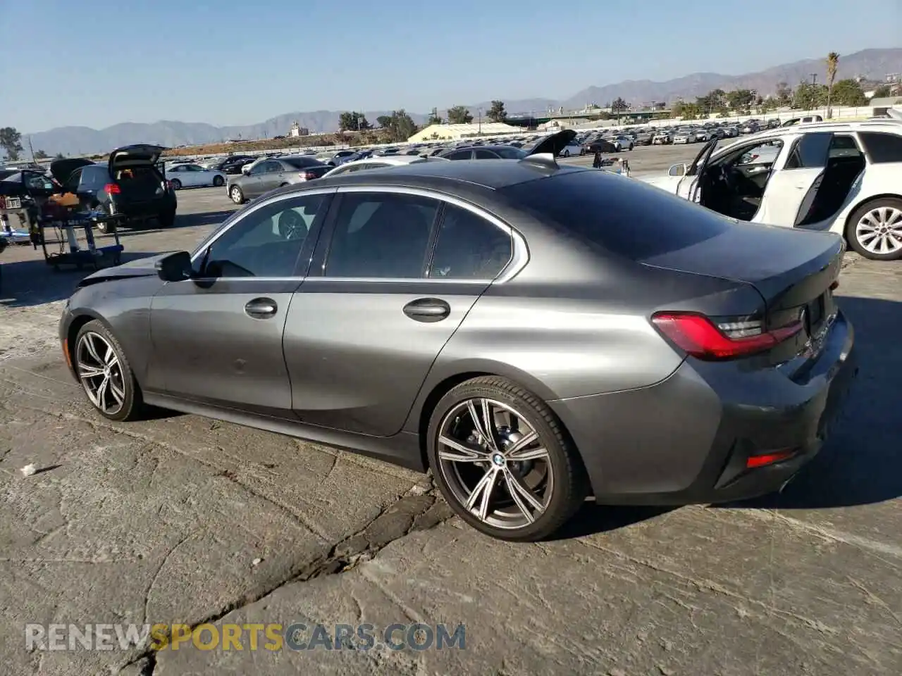 2 Photograph of a damaged car 3MW5R1J05M8B97143 BMW 3 SERIES 2021