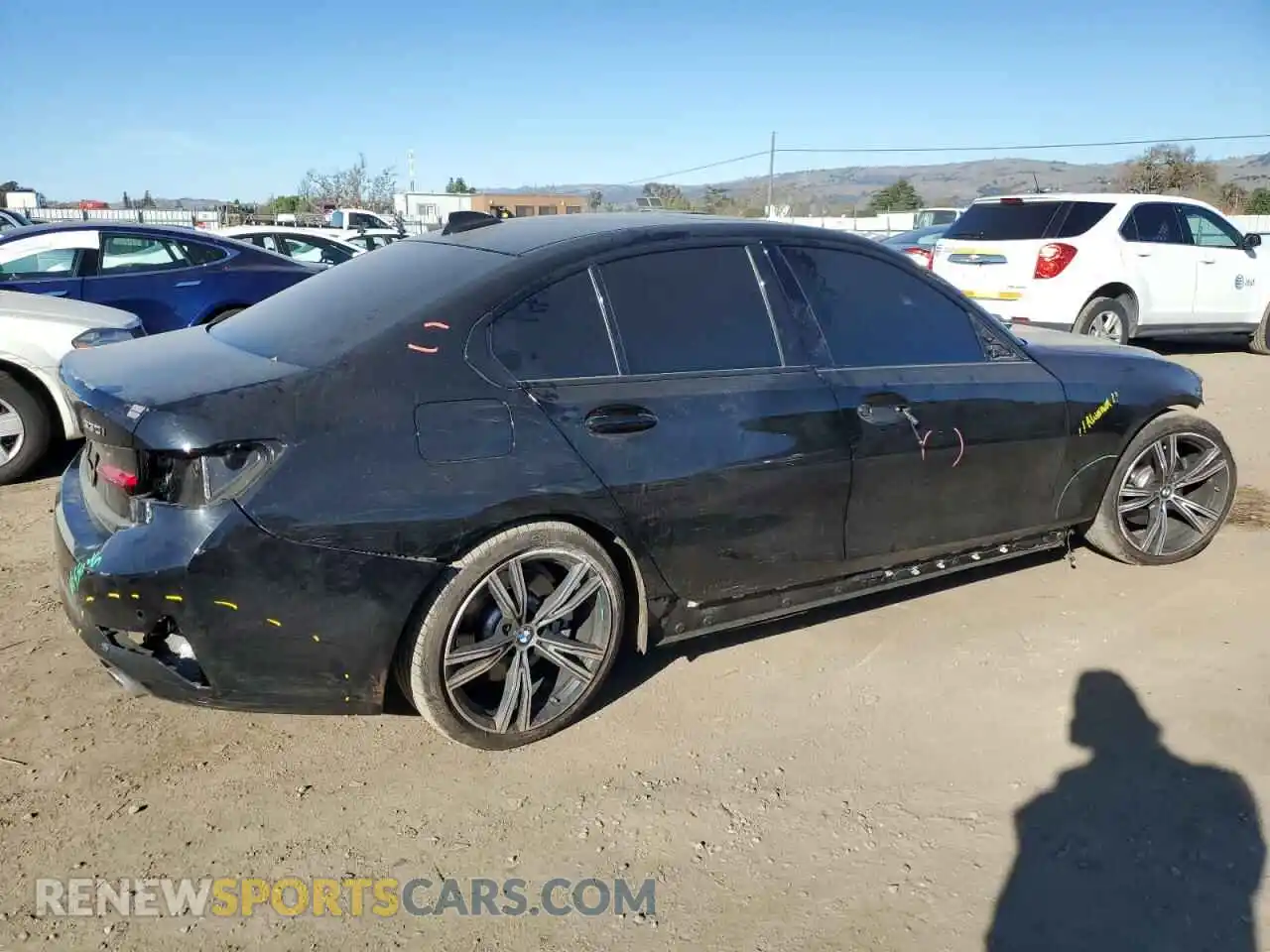 3 Photograph of a damaged car 3MW5R1J05M8C03846 BMW 3 SERIES 2021