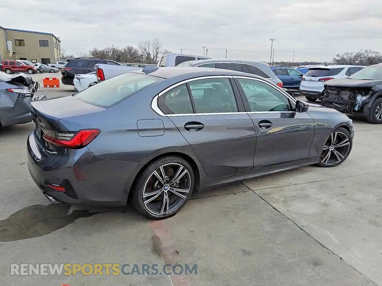 3 Фотография поврежденного автомобиля 3MW5R1J06M8C14712 BMW 3 SERIES 2021