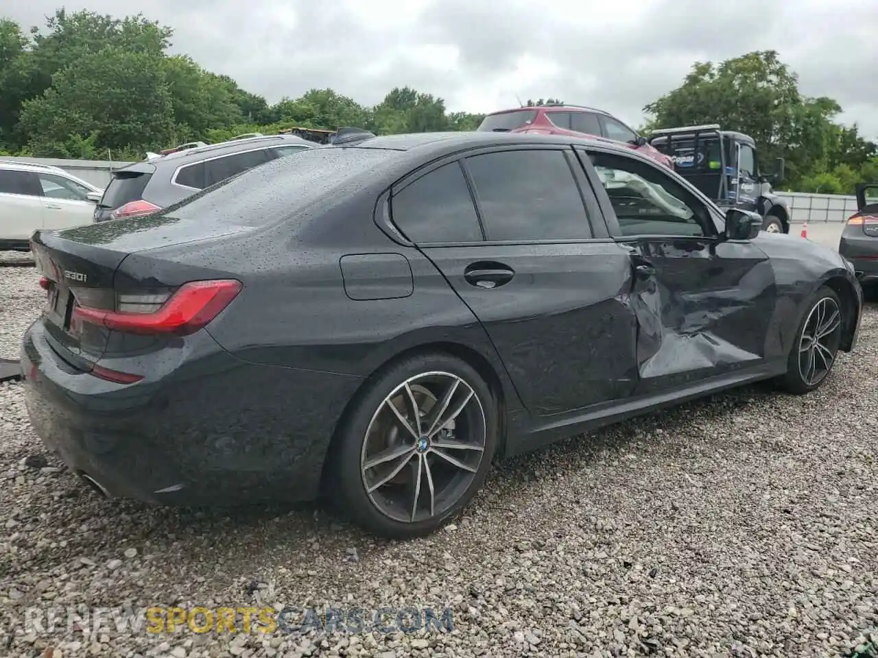 3 Photograph of a damaged car 3MW5R1J07M8B55640 BMW 3 SERIES 2021