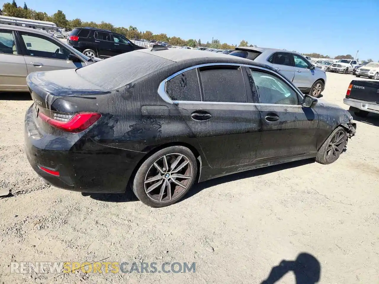 3 Photograph of a damaged car 3MW5R1J07M8B73068 BMW 3 SERIES 2021