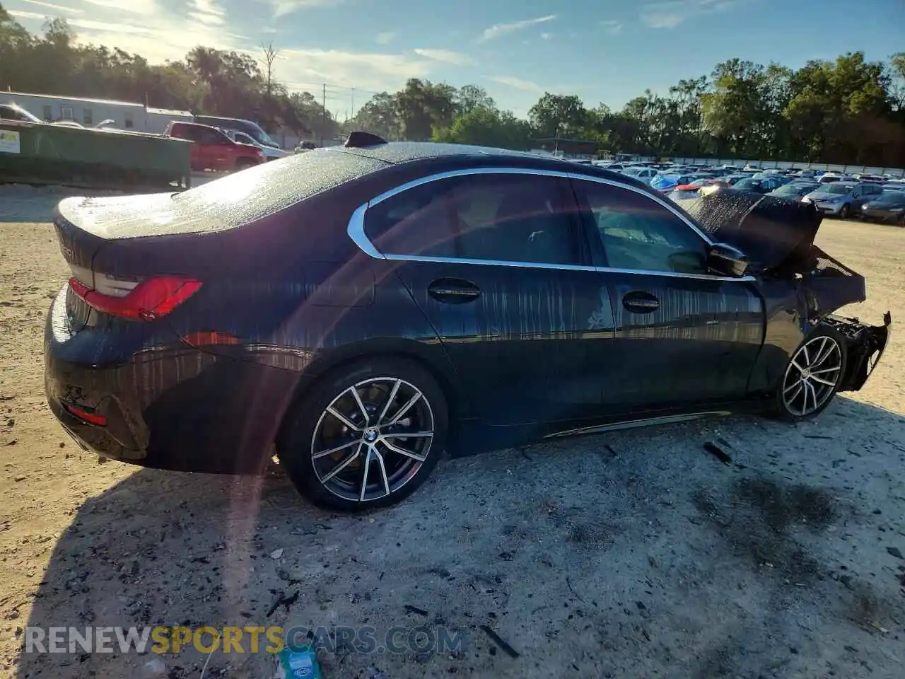 3 Photograph of a damaged car 3MW5R1J07M8B98567 BMW 3 SERIES 2021