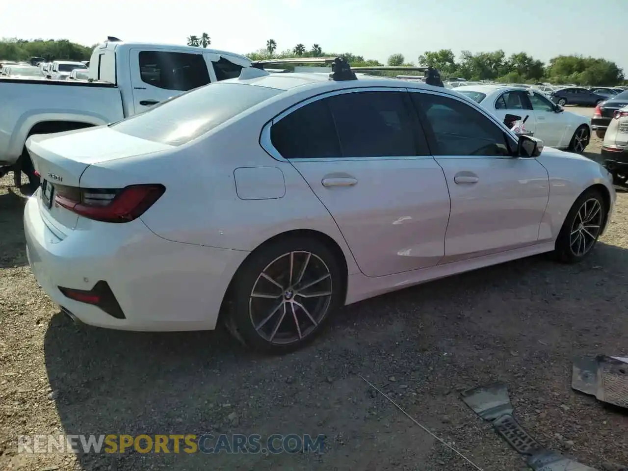 3 Photograph of a damaged car 3MW5R1J07M8C10698 BMW 3 SERIES 2021