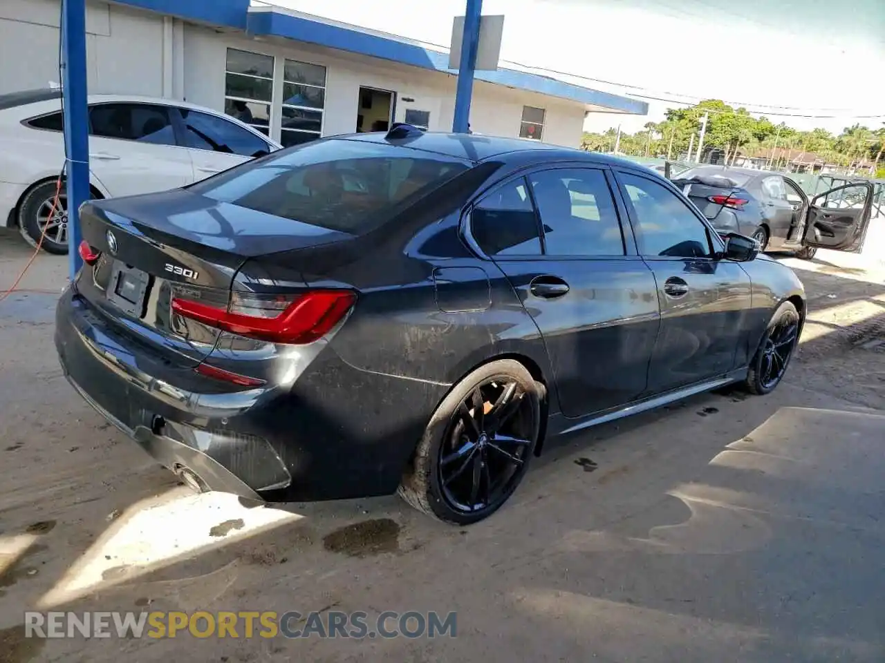 3 Photograph of a damaged car 3MW5R1J07M8C18574 BMW 3 SERIES 2021