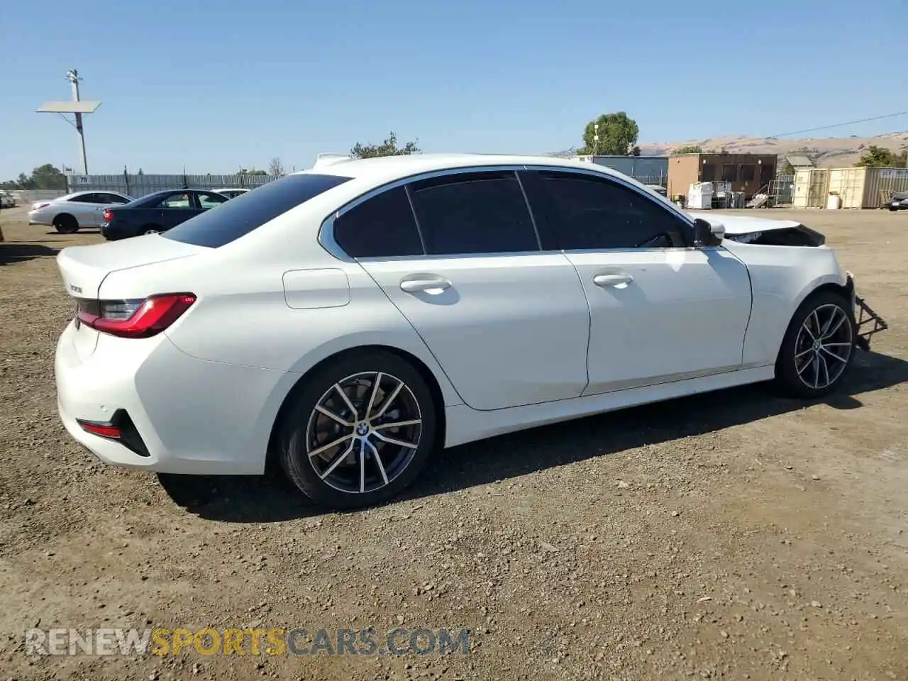 3 Photograph of a damaged car 3MW5R1J0XM8B50531 BMW 3 SERIES 2021
