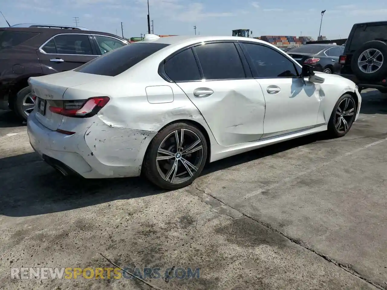 3 Photograph of a damaged car 3MW5R1J0XM8B51789 BMW 3 SERIES 2021