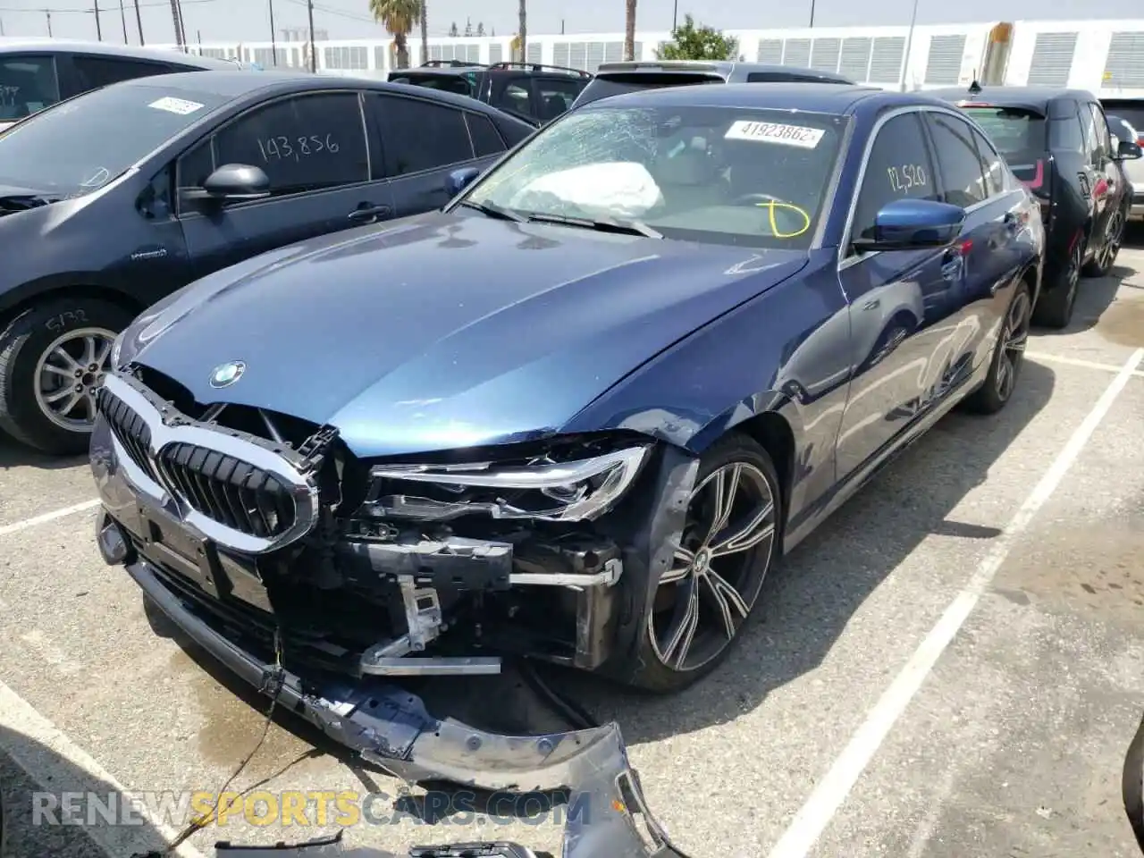 2 Photograph of a damaged car 3MW5R1J0XM8B56054 BMW 3 SERIES 2021