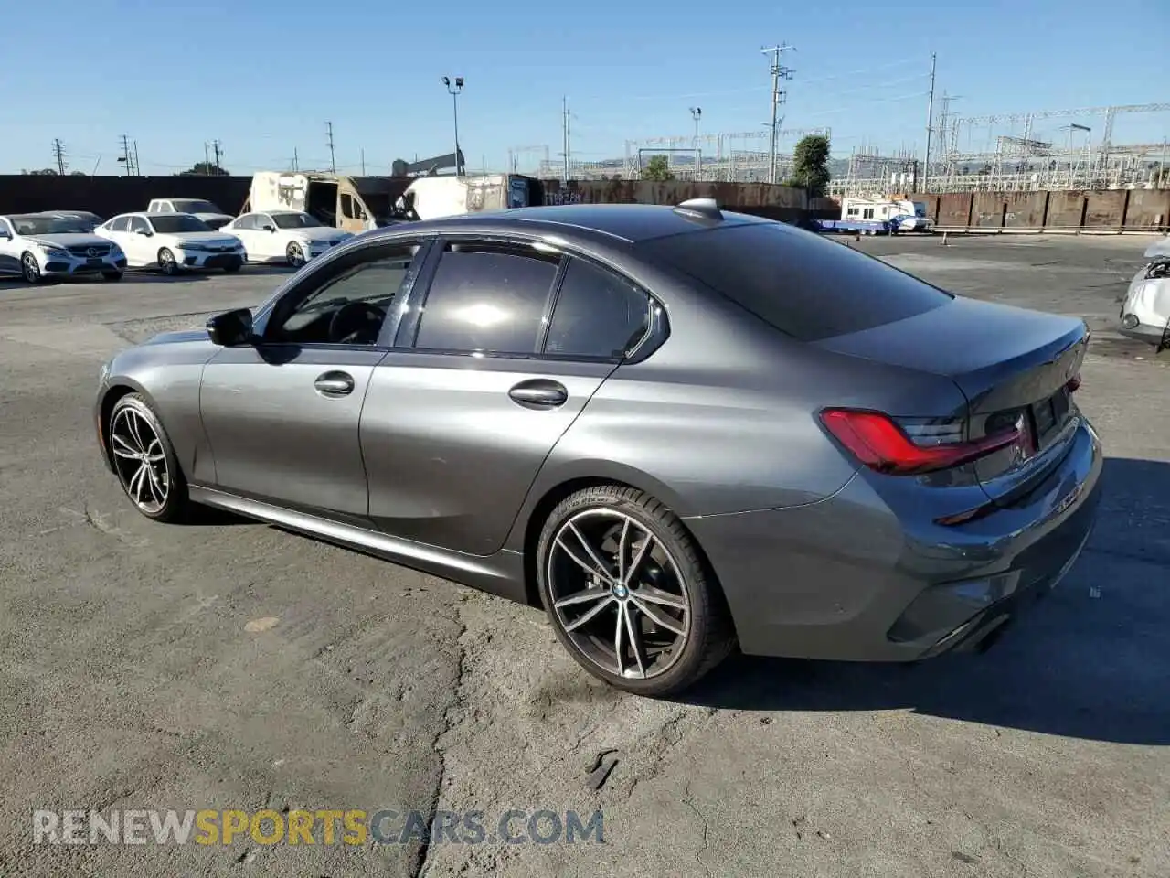 2 Photograph of a damaged car 3MW5R1J0XM8C00036 BMW 3 SERIES 2021