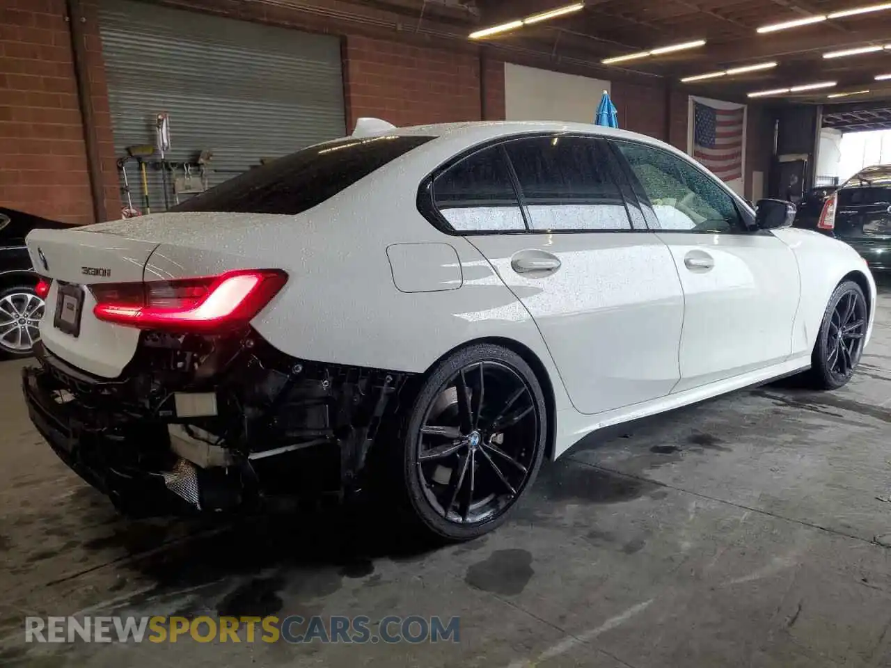 3 Фотография поврежденного автомобиля 3MW5R1J0XM8C02336 BMW 3 SERIES 2021