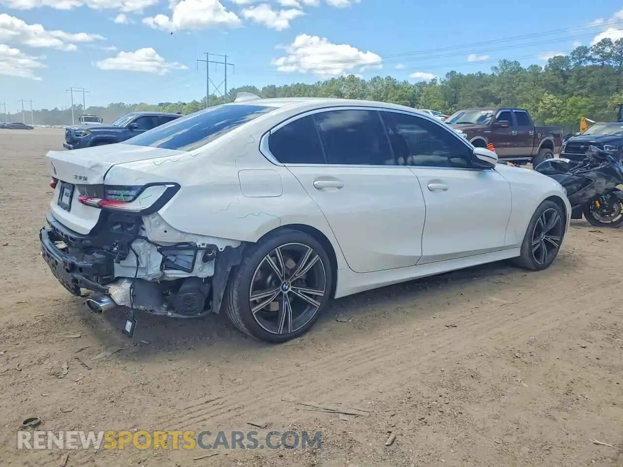 3 Photograph of a damaged car 3MW5R1J0XM8C08430 BMW 3 SERIES 2021
