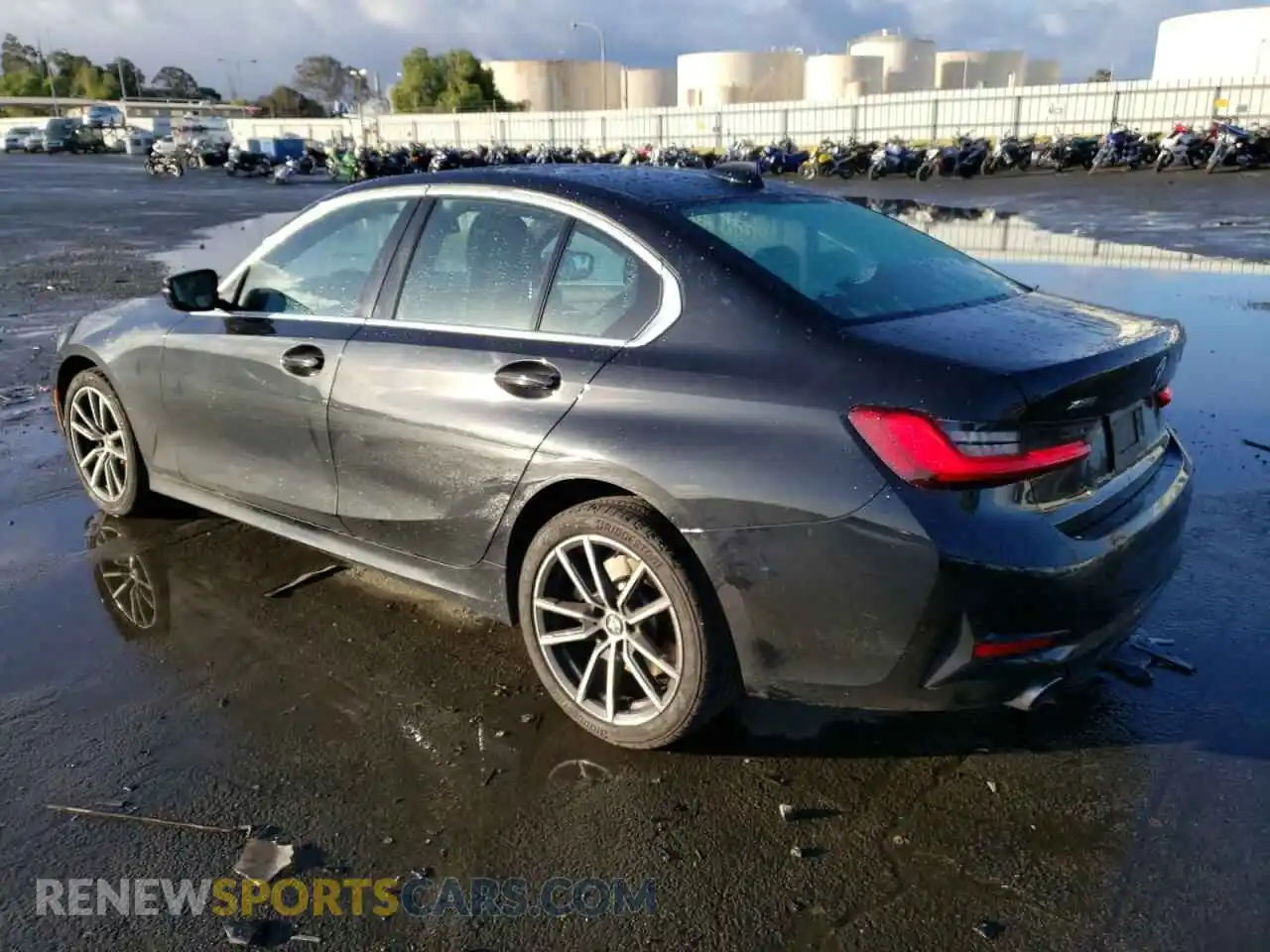 2 Photograph of a damaged car 3MW5R7J00M8C18385 BMW 3 SERIES 2021