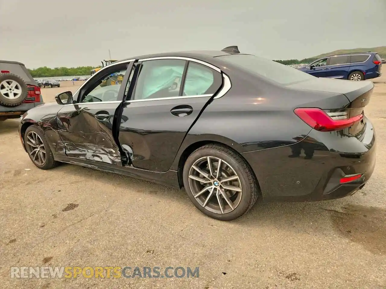 2 Photograph of a damaged car 3MW5R7J01M8B68337 BMW 3 SERIES 2021