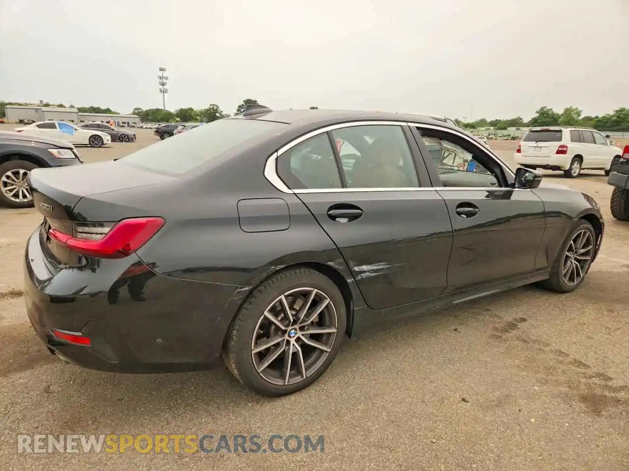 3 Photograph of a damaged car 3MW5R7J01M8B68337 BMW 3 SERIES 2021