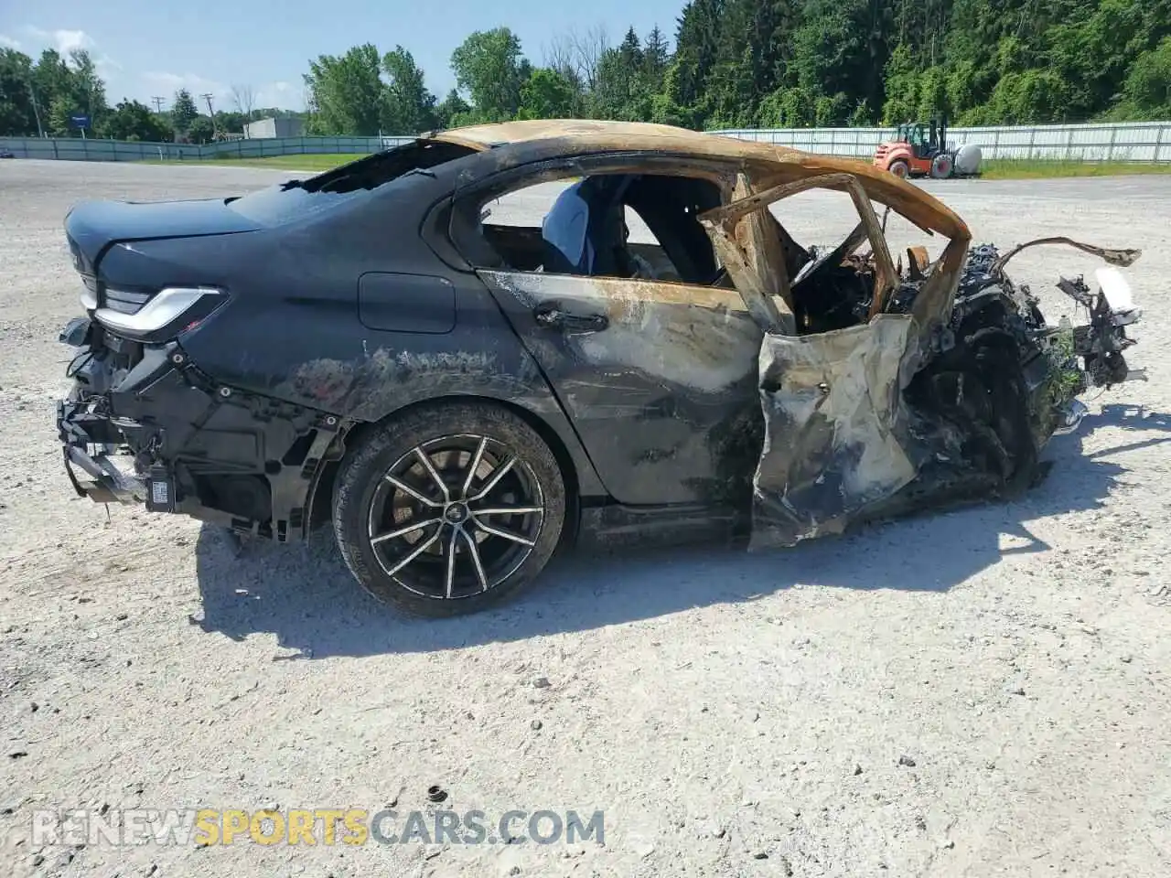3 Photograph of a damaged car 3MW5R7J01M8B76874 BMW 3 SERIES 2021