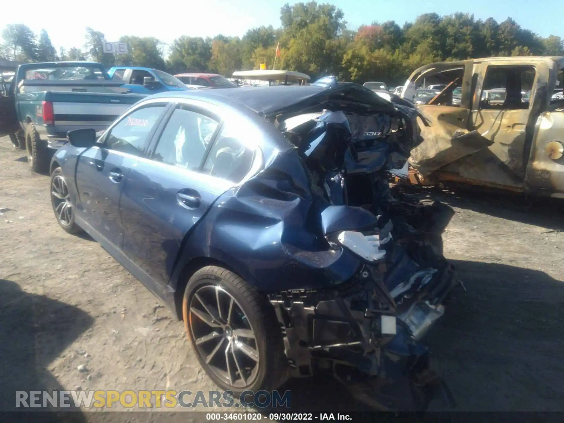 3 Photograph of a damaged car 3MW5R7J01M8B82979 BMW 3 SERIES 2021