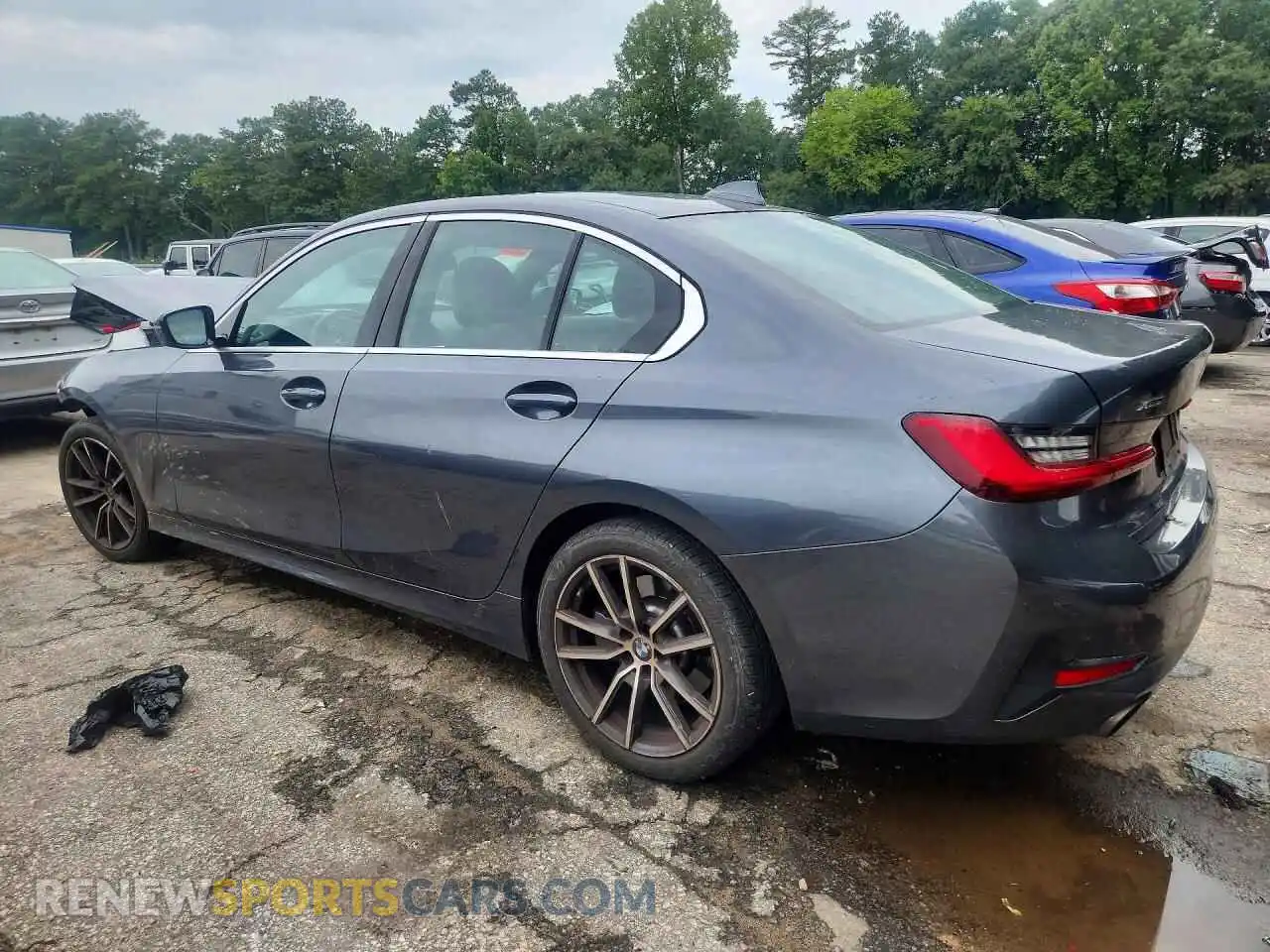 2 Photograph of a damaged car 3MW5R7J01M8C15768 BMW 3 SERIES 2021