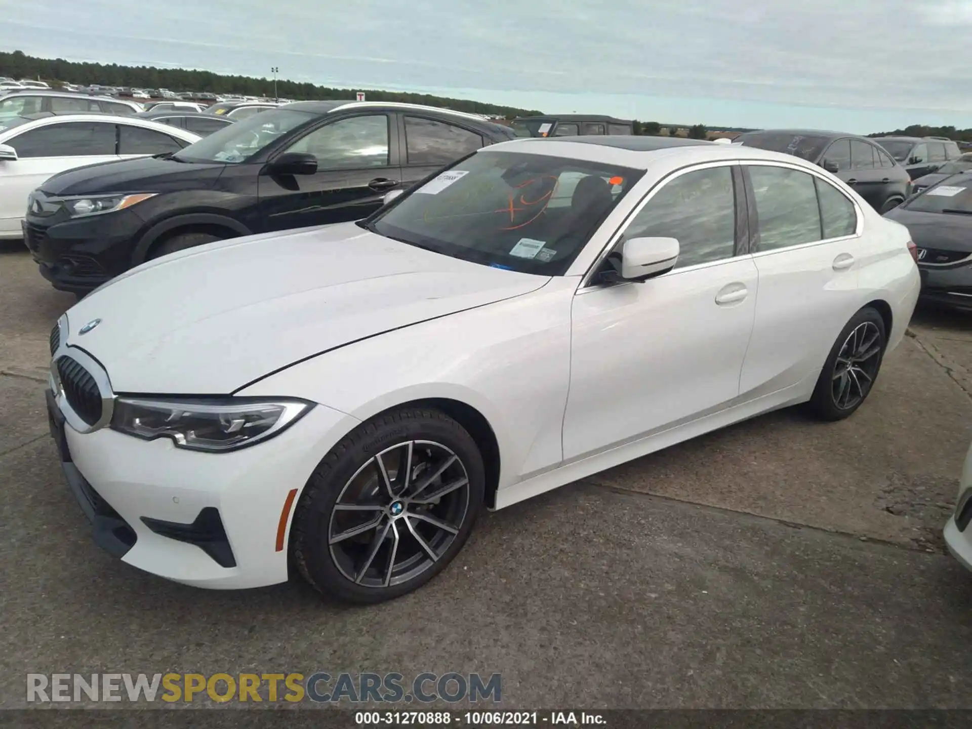 2 Photograph of a damaged car 3MW5R7J01M8C18623 BMW 3 SERIES 2021