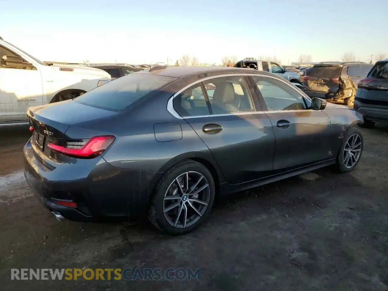 3 Photograph of a damaged car 3MW5R7J02M8B93120 BMW 3 SERIES 2021