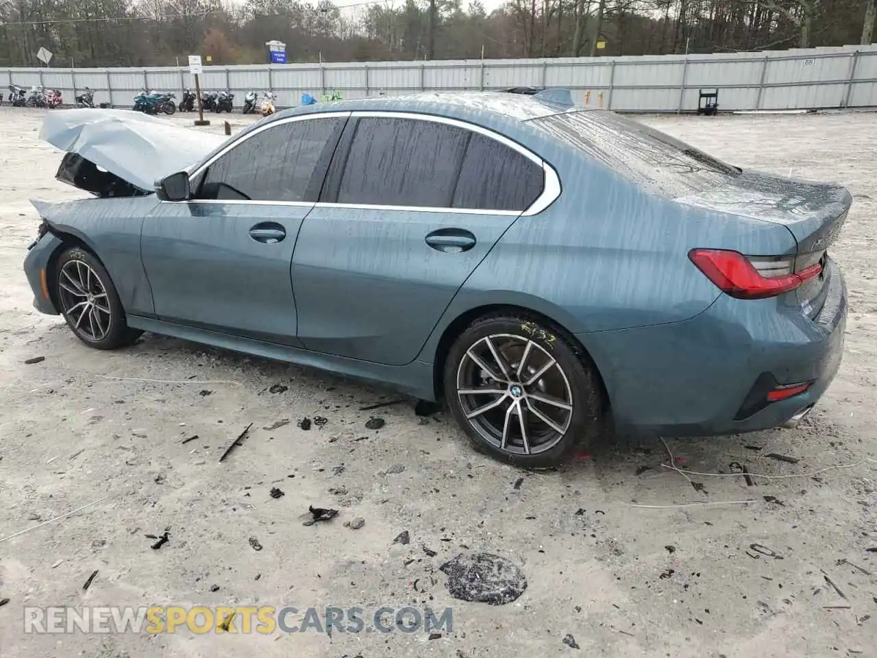 2 Photograph of a damaged car 3MW5R7J02M8C03872 BMW 3 SERIES 2021