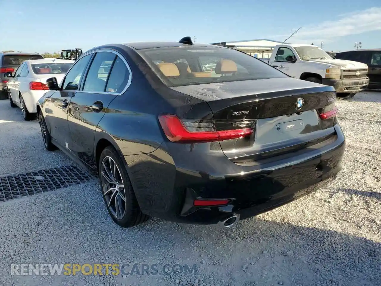 3 Photograph of a damaged car 3MW5R7J04M8C17353 BMW 3 SERIES 2021