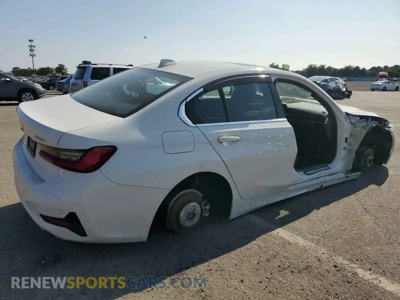 3 Photograph of a damaged car 3MW5R7J05M8B63111 BMW 3 SERIES 2021
