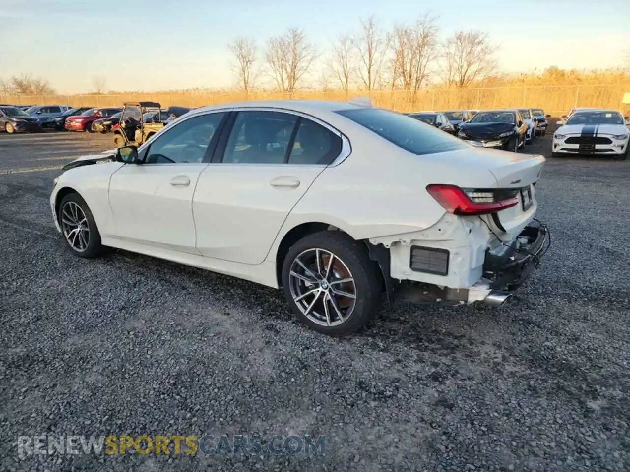 3 Photograph of a damaged car 3MW5R7J05M8B80216 BMW 3 SERIES 2021